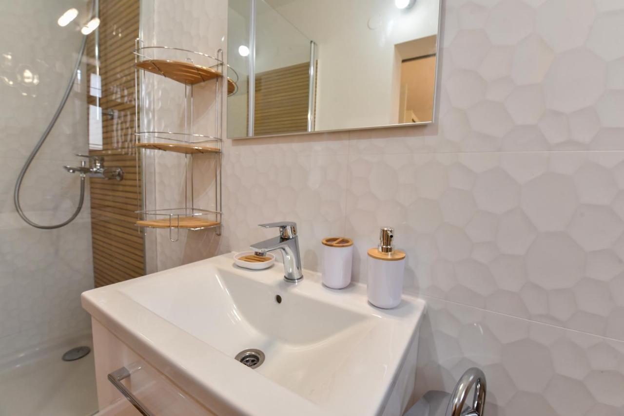 New Luxury 3 Bedroom 4 Air Conditioners Zadar Dış mekan fotoğraf